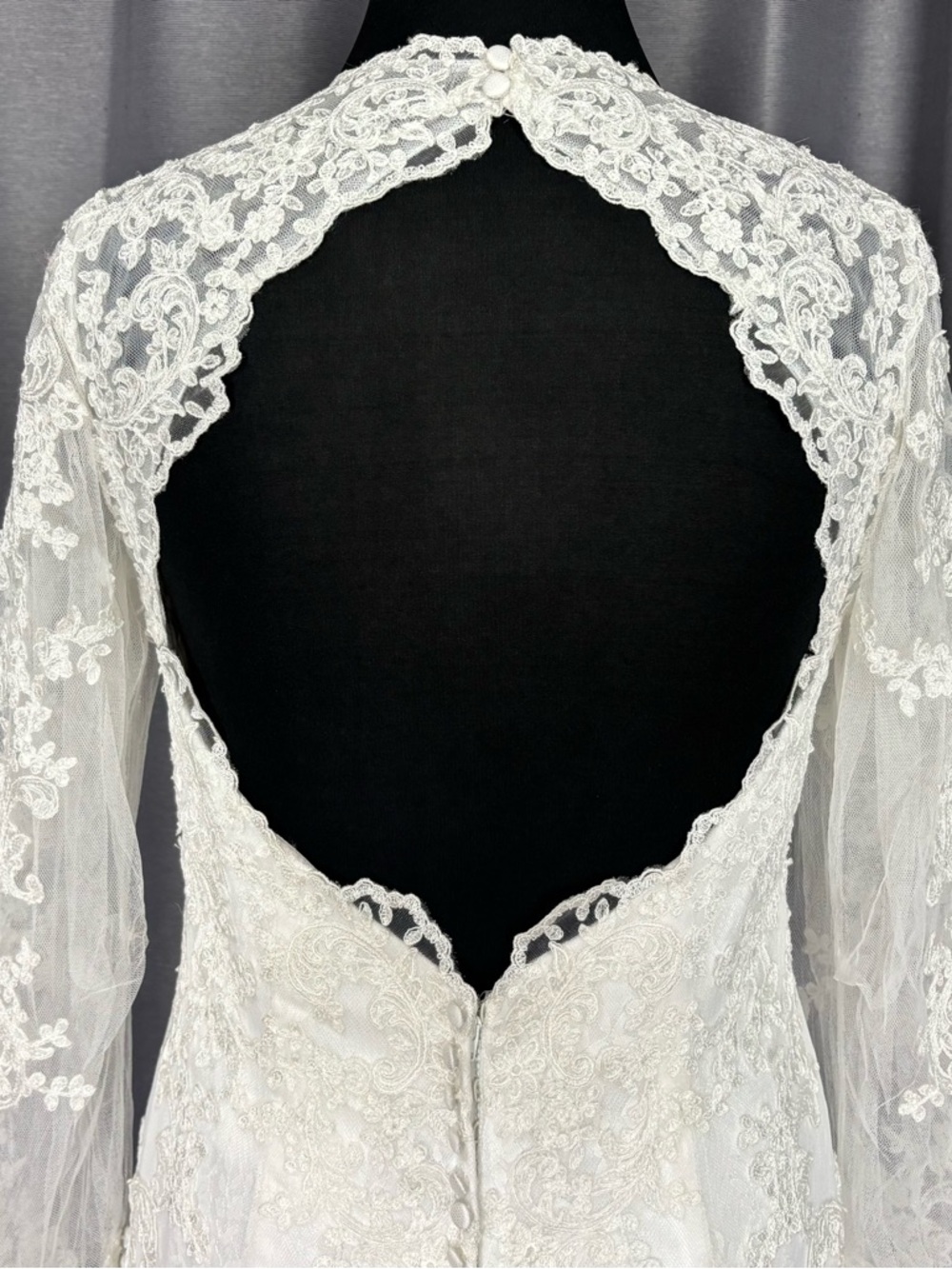 Alfred Angelo White Lace Backless Long Sleeve Bridal Wedding Gown 16 - Picture 6 of 15